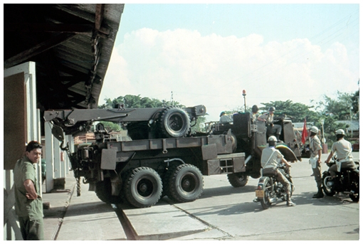 Kraanwagen-Daf-616-na-parade-1969